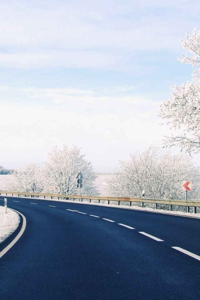 Обои снег, зима, гора, автодорога,     дерево, snow, winter, mountain, road, tree разрешение 1920x1200 Загрузить