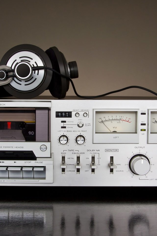 Обои ретро, техника, магнитофон, кассетный, retro, technique, tape, cluster разрешение 4752x3168 Загрузить