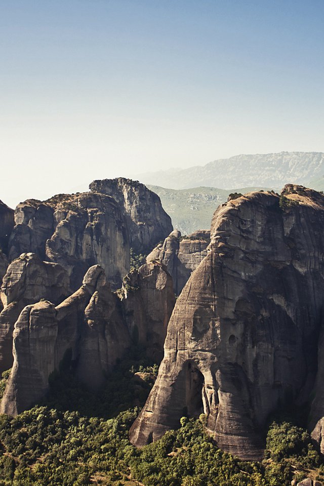 Обои скалы, камни, пейзаж, греция, meteora, rocks, stones, landscape, greece разрешение 1920x1200 Загрузить