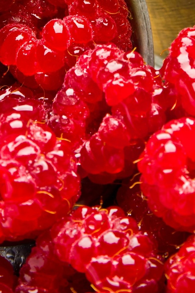 Обои макро, малина, красная, спелая, ягоды, сочная, macro, raspberry, red, ripe, berries, juicy разрешение 2272x1549 Загрузить