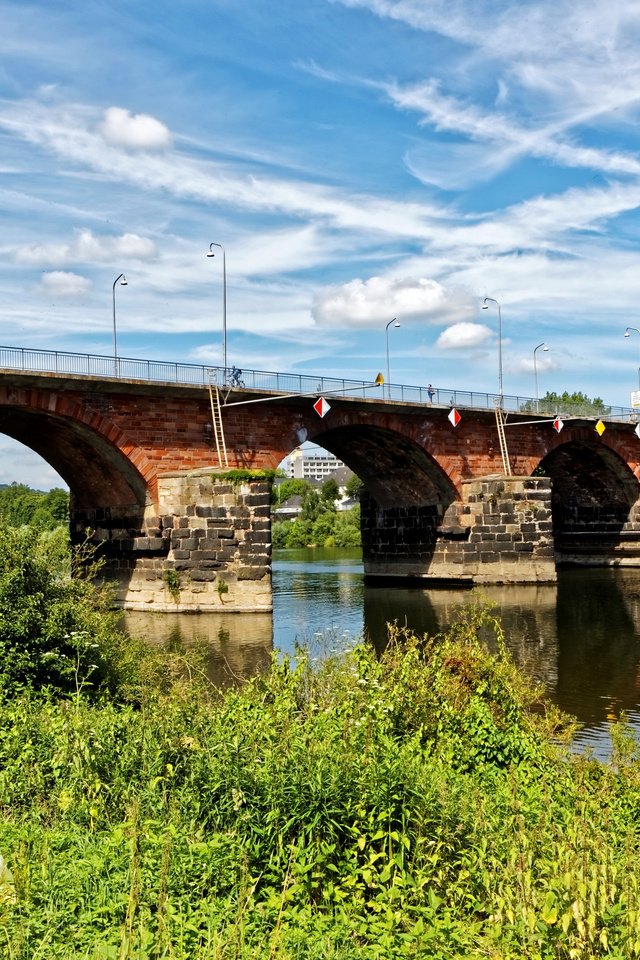 Обои фонари, река, мост, германия, трир, река мозель, lights, river, bridge, germany, trier, the river moselle разрешение 3750x2500 Загрузить