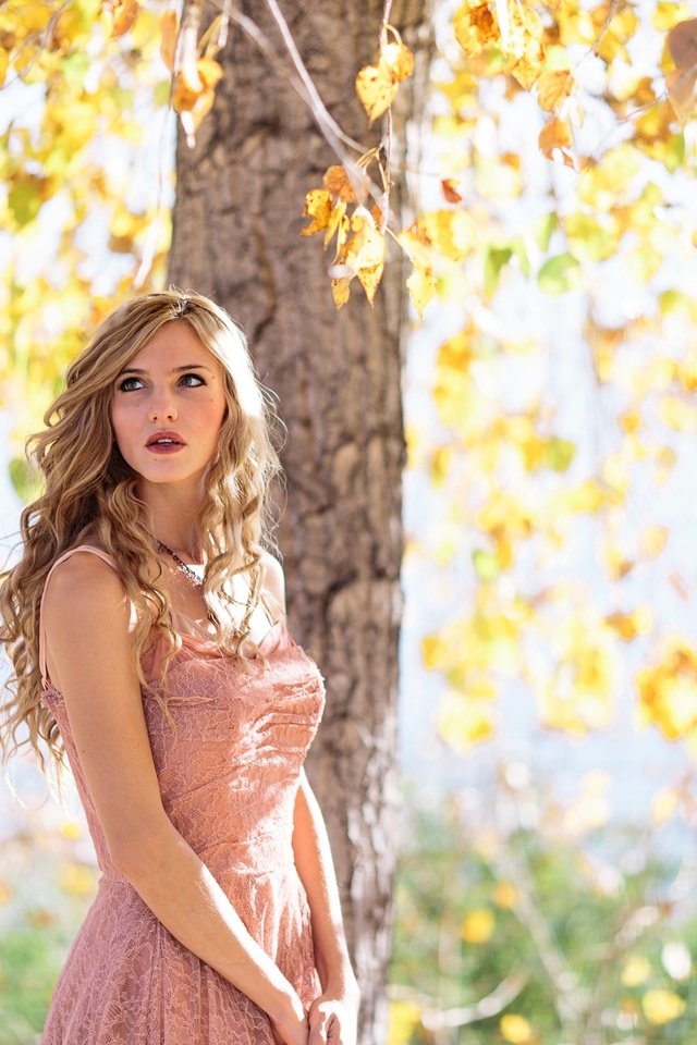 Обои девушка, настроение, блондинка, осень, girl, mood, blonde, autumn разрешение 2000x1333 Загрузить