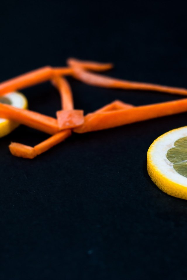 Обои лимон, велосипед, морковь, lemon, bike, carrots разрешение 2560x1588 Загрузить