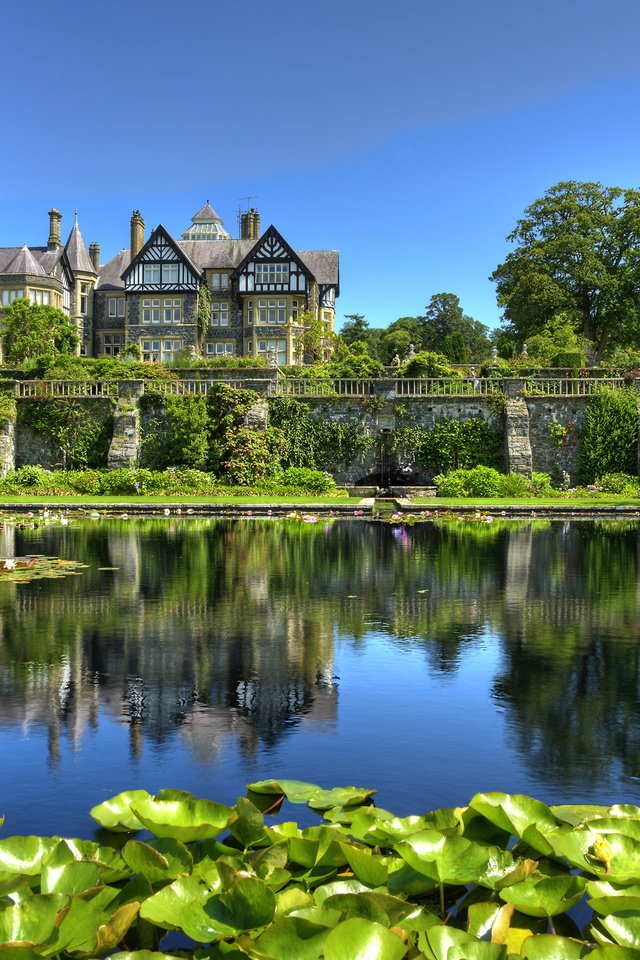 Обои деревья, пейзаж, парк, дом, пруд, great britain, bodnant gardens, trees, landscape, park, house, pond разрешение 3600x2400 Загрузить