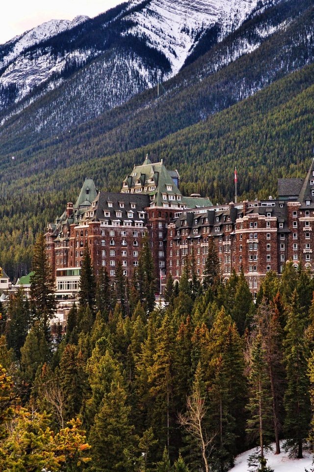 Обои канада, отель, национальный парк банф, the fairmont at banff springs, canada, the hotel, banff national park разрешение 2880x1913 Загрузить