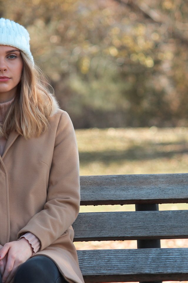 Обои взгляд, осень, скамейка, лицо, erika, look, autumn, bench, face разрешение 5184x3456 Загрузить