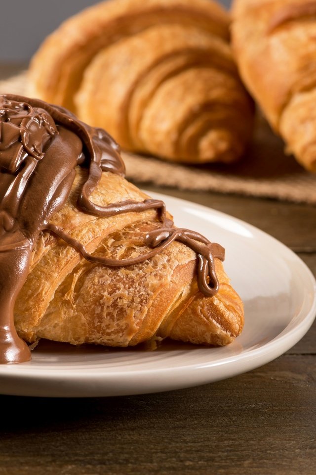 Обои шоколад, выпечка, в шоколаде, круасан, круассаны, baking, chocolate, cakes, croissant, croissants разрешение 2880x1922 Загрузить