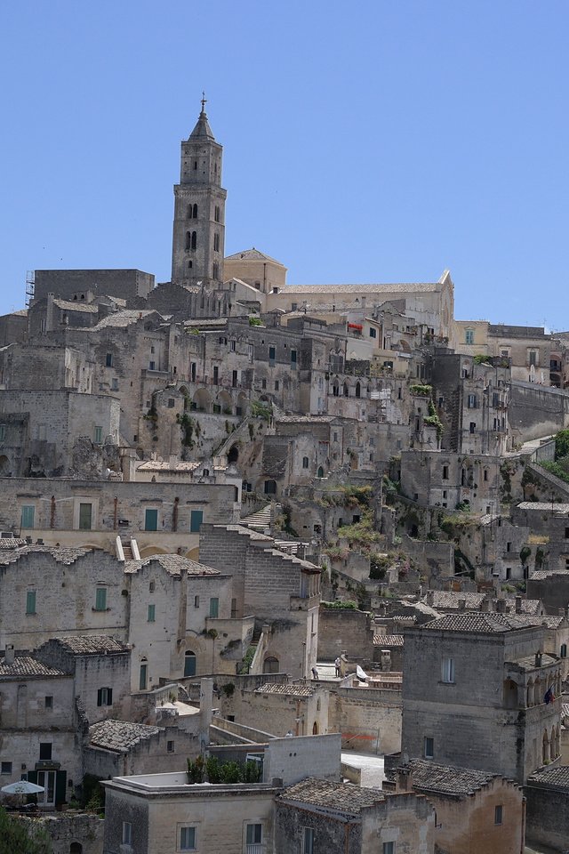 Обои горы, дома, италия, колокольня, матера, mountains, home, italy, the bell tower, mater разрешение 2880x1646 Загрузить