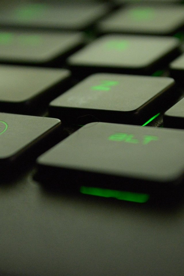Обои зелёный, клавиатура, компьютер, технологии, грин, typing, green, keyboard, computer, technology разрешение 1920x1200 Загрузить