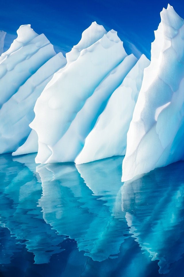 Обои небо, отражение, море, лёд, океан, ледник, the sky, reflection, sea, ice, the ocean, glacier разрешение 2048x1365 Загрузить