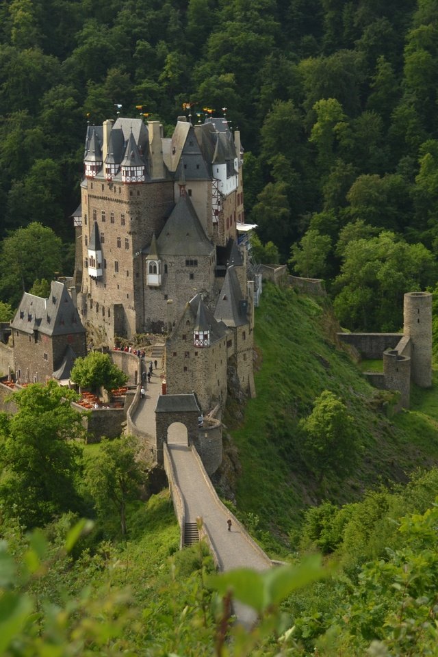 Обои природа, панорама, замок, германия, замок эльц, виршем, nature, panorama, castle, germany, eltz castle, wierschem разрешение 4608x3072 Загрузить