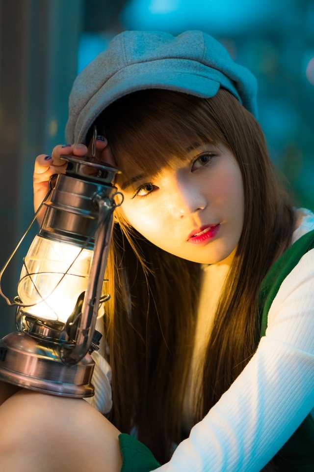 Обои свет, девушка, взгляд, лампа, волосы, азиатка, кепка, light, girl, look, lamp, hair, asian, cap разрешение 7952x5304 Загрузить