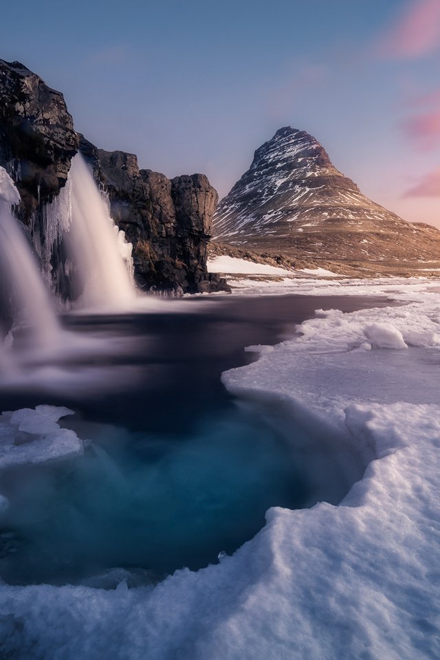 Обои река, зима, гора, водопад, лёд, river, winter, mountain, waterfall, ice разрешение 2000x1465 Загрузить