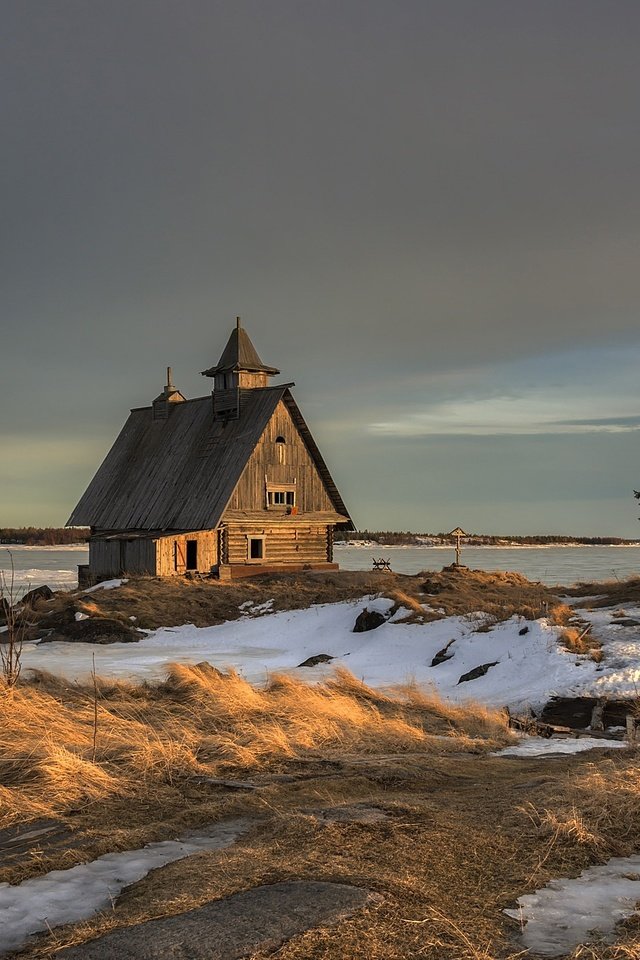 Обои вечер, залив, россия, весна, остров, карелия, поселок, the evening, bay, russia, spring, island, karelia, the village разрешение 2393x1400 Загрузить