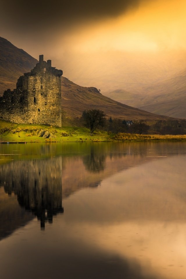 Обои горы, отражение, туман, замок, водоем, шотландия, лох-эйв, замок килчурн, mountains, reflection, fog, castle, pond, scotland, loch awe, castle kilchurn разрешение 2560x1600 Загрузить