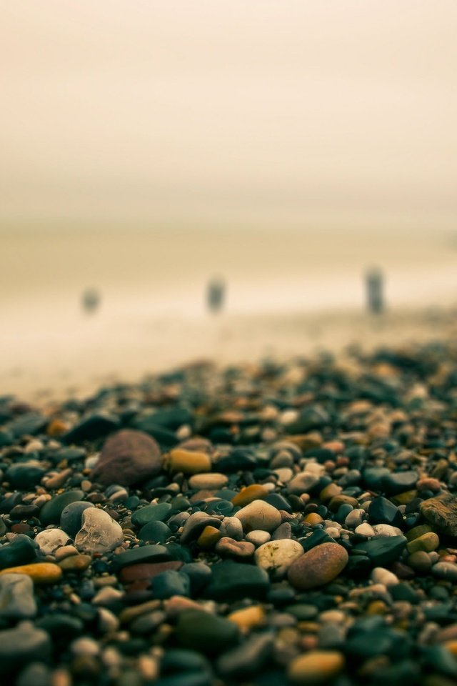 Обои природа, камни, берег, галька, пейзаж, море, пляж, горизонт, nature, stones, shore, pebbles, landscape, sea, beach, horizon разрешение 2560x1600 Загрузить