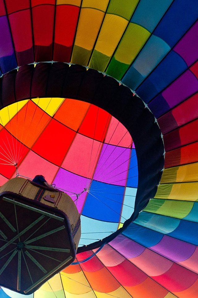 Обои небо, полет, разноцветный, корзина, воздушный шар, the sky, flight, colorful, basket, balloon разрешение 2560x1440 Загрузить