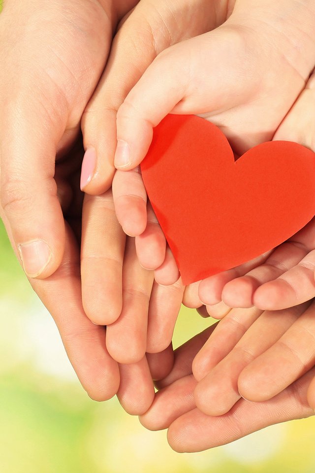 Обои сердце, любовь, руки, семья, heart, love, hands, family разрешение 1920x1200 Загрузить