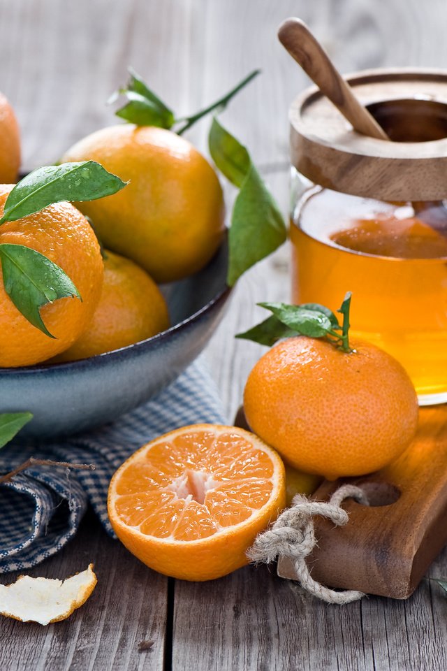 Обои фрукты, апельсины, сладкое, мед, мандарин, цитрусы, кумкват, fruit, oranges, sweet, honey, mandarin, citrus, kumquat разрешение 2000x1331 Загрузить