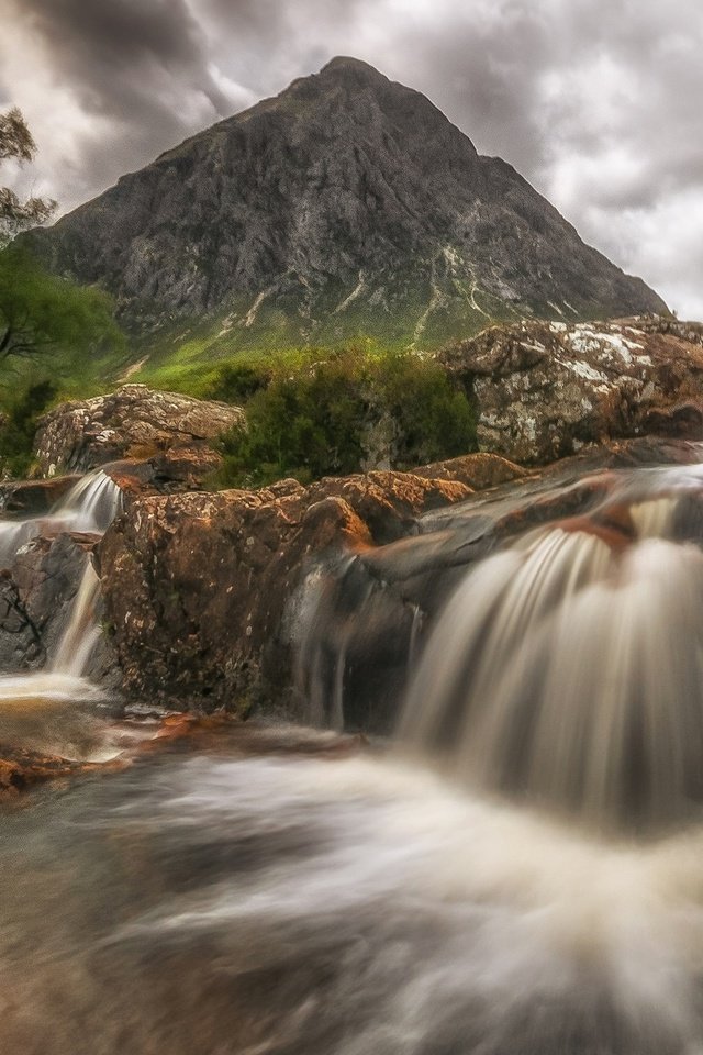 Обои река, дерево, камни, пейзаж, гора, поток, шотландия, river, tree, stones, landscape, mountain, stream, scotland разрешение 1920x1200 Загрузить