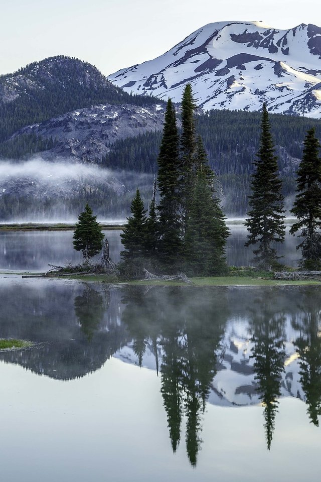 Обои озеро, горы, отражение, пейзаж, туман, орегон, sparks lake, deschutes county, lake, mountains, reflection, landscape, fog, oregon разрешение 5616x3744 Загрузить