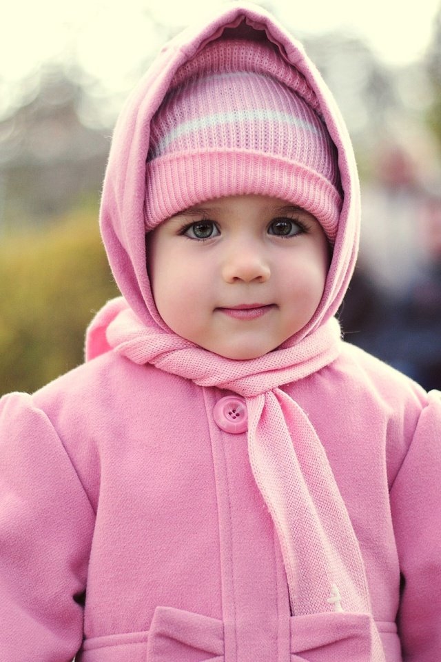 Обои взгляд, дети, девочка, лицо, ребенок, шапка, пальто, look, children, girl, face, child, hat, coat разрешение 2560x1700 Загрузить