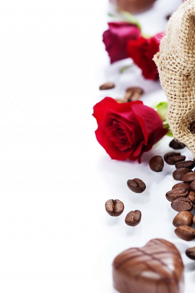 Обои розы, кофе, конфеты, шоколад, кофейные зерна, шоколадные конфеты, roses, coffee, candy, chocolate, coffee beans, chocolates разрешение 1920x1080 Загрузить
