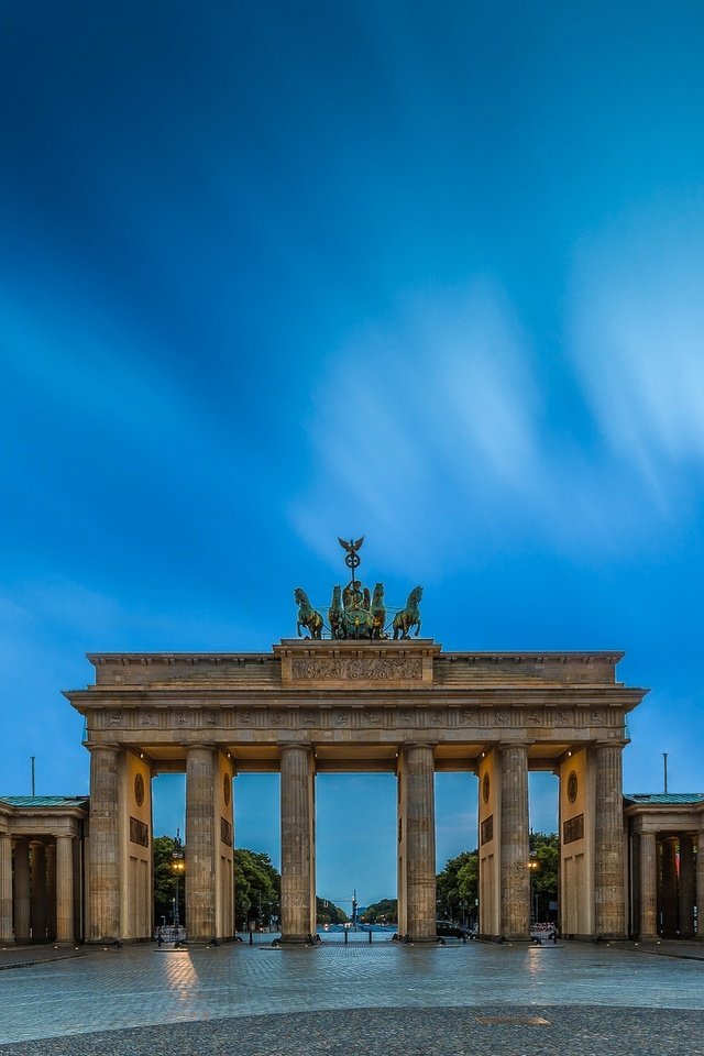 Обои германия, берлин, бранденбургские ворота, germany, berlin, brandenburg gate разрешение 2048x1269 Загрузить
