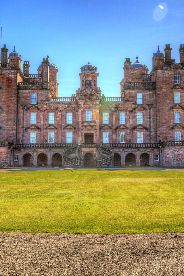 Обои замок, великобритания, шотландия, газон, замок драмланриг, drumlanrig castle, castle, uk, scotland, lawn, lock dramlanrig разрешение 4500x2890 Загрузить