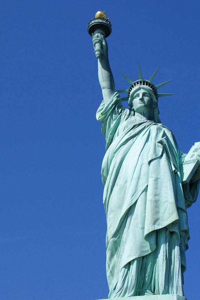 Обои небо, сша, нью-йорк, статуя свободы, the sky, usa, new york, the statue of liberty разрешение 2048x1284 Загрузить