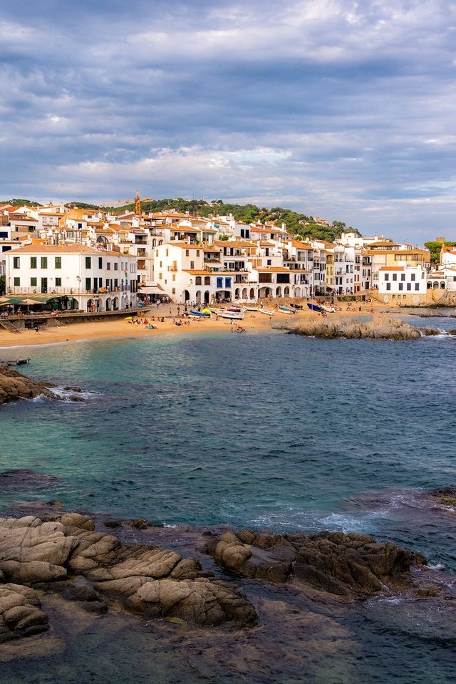 Обои море, побережье, испания, каталония, палафружель, sea, coast, spain, catalonia, palafrugell разрешение 2048x1280 Загрузить