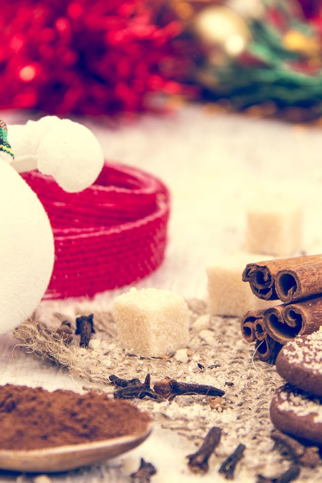 Обои новый год, гвоздика, корица, снеговик, рождество, сахар, печенье, выпечка, какао, new year, carnation, cinnamon, snowman, christmas, sugar, cookies, cakes, cocoa разрешение 1920x1200 Загрузить