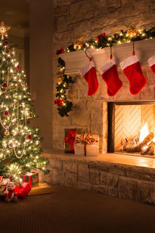 Обои новый год, елка, подарки, праздники, камин, рождество, гирлянда, new year, tree, gifts, holidays, fireplace, christmas, garland разрешение 5582x3725 Загрузить