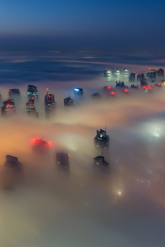 Обои небо, туман, город, дубай, оаэ, the sky, fog, the city, dubai, uae разрешение 1920x1200 Загрузить