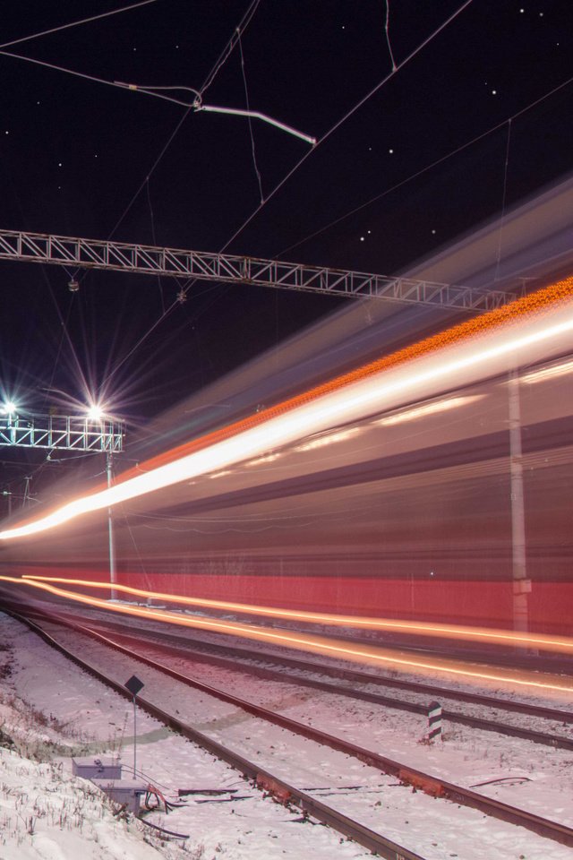 Обои ночь, огни, железная дорога, провода, звезды, поезд, night, lights, railroad, wire, stars, train разрешение 2112x1188 Загрузить