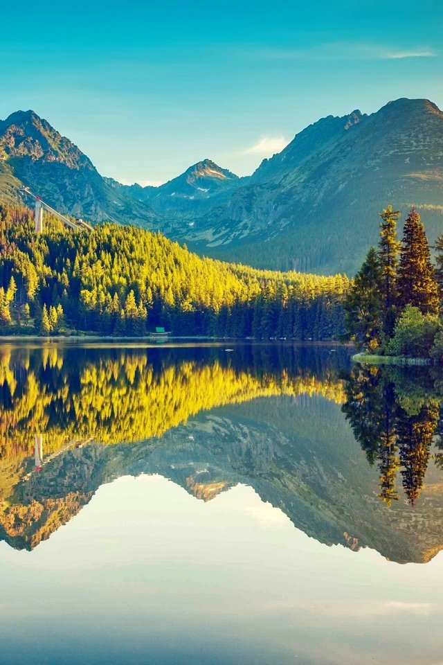 Обои озеро, горы, отражение, осень, lake, mountains, reflection, autumn разрешение 2048x1280 Загрузить