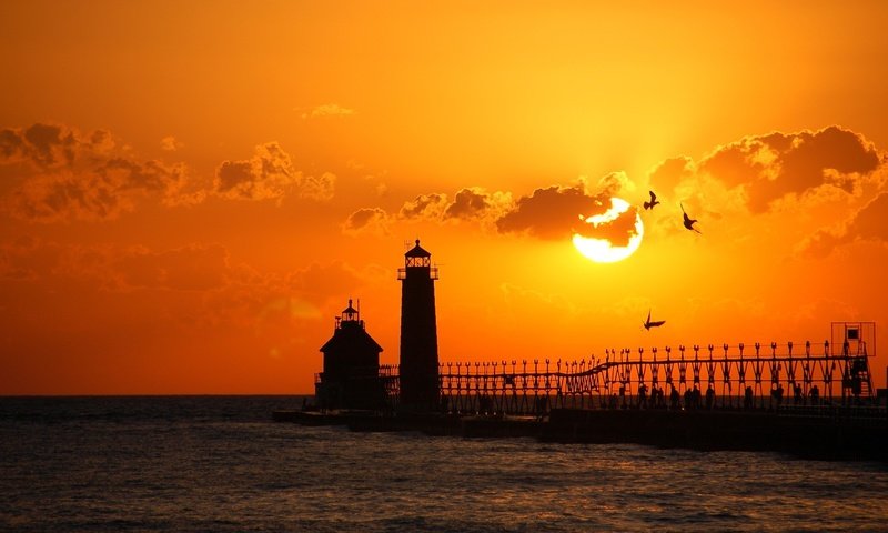 Обои закат, море, пляж, маяк, sunset, sea, beach, lighthouse разрешение 1920x1200 Загрузить