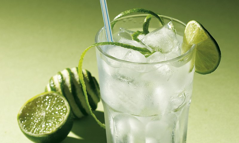 Обои свежесть, лёд, лайм, коктейль, цитрус, напитки, freshness, ice, lime, cocktail, citrus, drinks разрешение 1920x1200 Загрузить