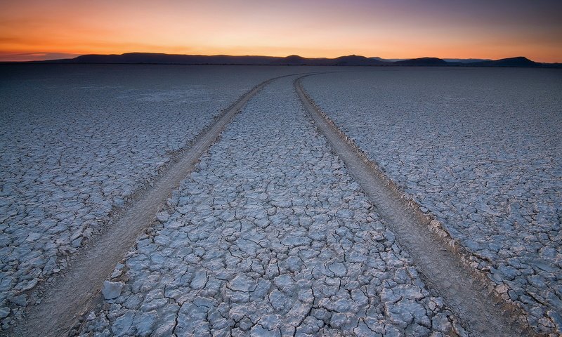 Обои дорога, озеро, закат, настроение, road, lake, sunset, mood разрешение 1920x1200 Загрузить