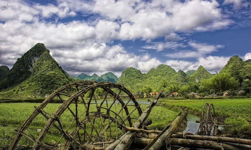 Обои горы, мельница, село, mountains, mill, village разрешение 1920x1200 Загрузить