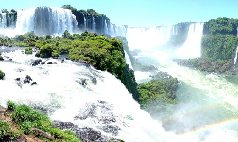 Обои панорама, радуга, водопады игуасу, panorama, rainbow, iguazu falls разрешение 2560x1024 Загрузить