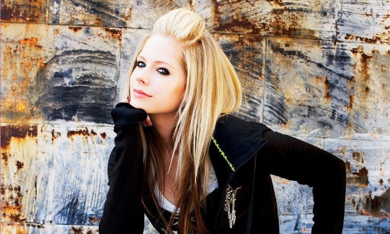 Обои блондинка, портрет, взгляд, лицо, певица, аврил лавин, blonde, portrait, look, face, singer, avril lavigne разрешение 1920x1200 Загрузить