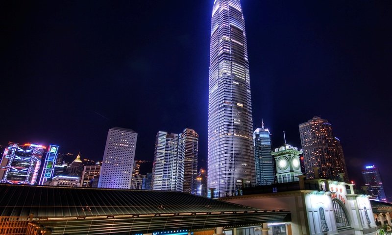Обои ночь, небоскрёб, гонконг, night, skyscraper, hong kong разрешение 1920x1440 Загрузить