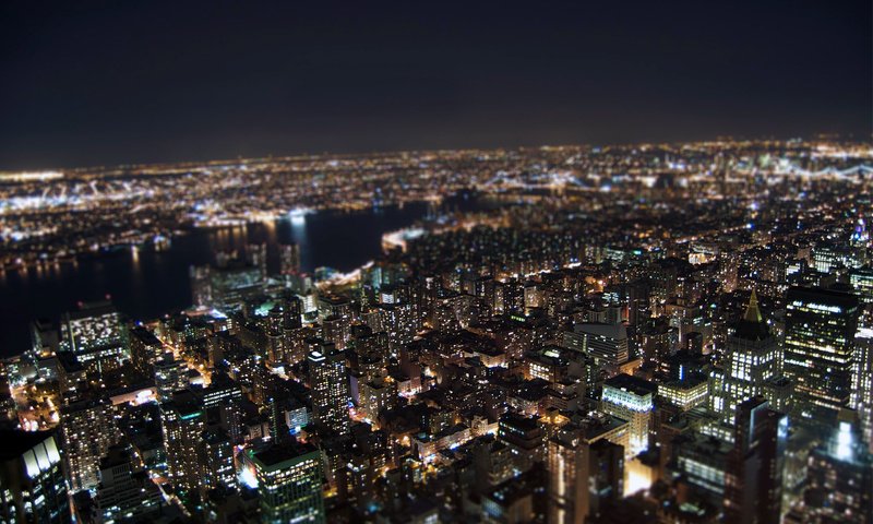 Обои ночь, огни, нью-йорк, tilt-shift эффект, night, lights, new york, the tilt-shift effect разрешение 2560x1600 Загрузить