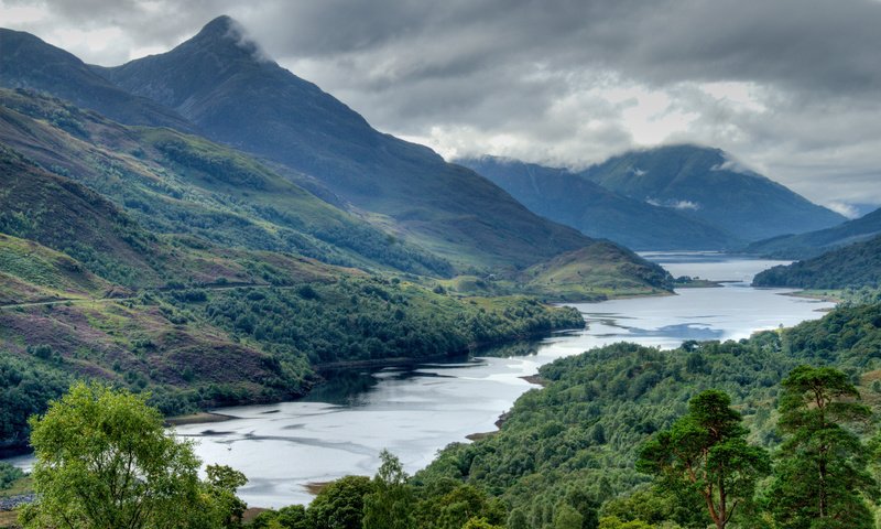 Обои небо, облака, вода, река, горы, дерево, тучи, шотландия, the sky, clouds, water, river, mountains, tree, scotland разрешение 3786x2479 Загрузить