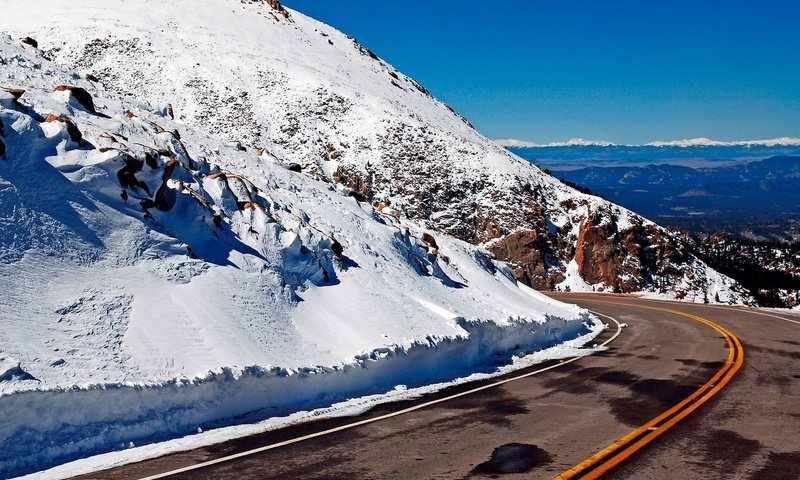 Обои дорога, горы, снег, road, mountains, snow разрешение 1920x1200 Загрузить