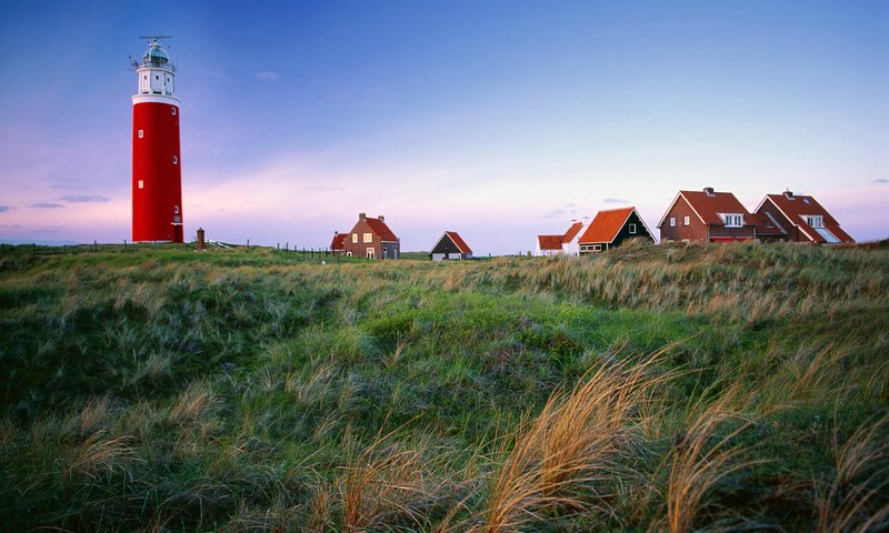 Обои трава, маяк, домики, нидерланды, grass, lighthouse, houses, netherlands разрешение 1920x1200 Загрузить