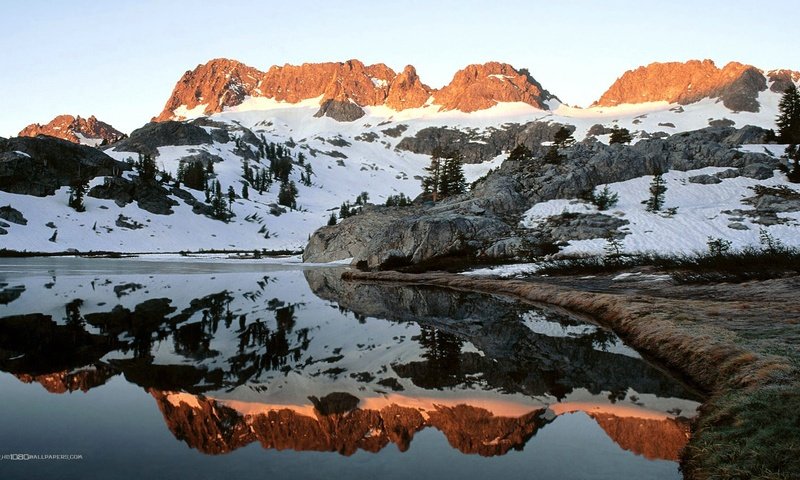 Обои озеро, горы, отражение, канада, британская колумбия, минареты, ediza lake, ansel adams wilderness, lake, mountains, reflection, canada, british columbia, minarets разрешение 1920x1080 Загрузить