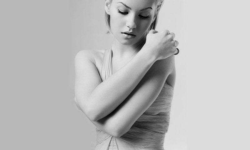 Обои девушка, чёрно-белое, актриса, элиша катберт, girl, black and white, actress, elisha cuthbert разрешение 1920x1200 Загрузить