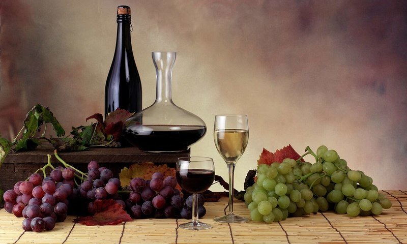 Обои виноград, вино, бокалы, бутылки, натюрморт, grapes, wine, glasses, bottle, still life разрешение 1920x1200 Загрузить